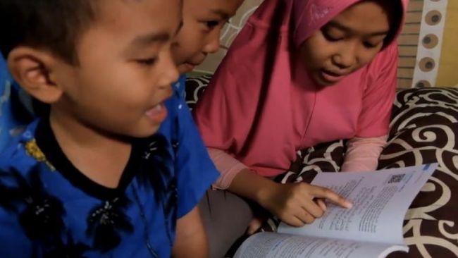 Pandemi membuat tahun ajaran baru di sekolah unggulan CT ARSA Foundation dilangsungkan secara daring.