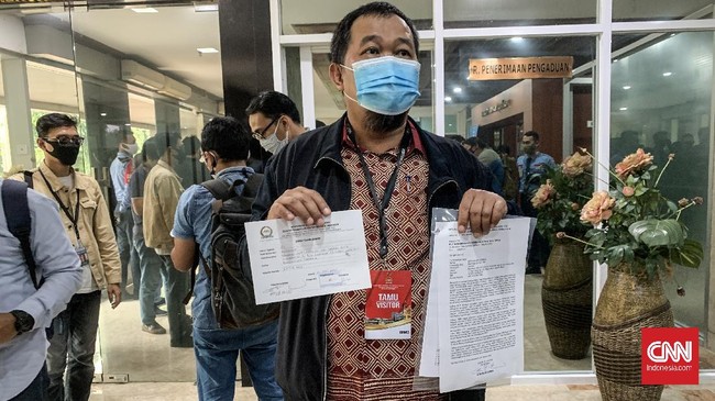 MKD DPR bakal memverifikasi terlebih dulu laporan MAKI terhadap Wakil Ketua DPR Azis Syamsuddin soal dugaan penolakan RDP Komisi III terkait Djoko Tjandra.