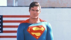 Jubah Superman yang Dipakai Christopher Reeve Laku Rp1,6 Miliar
