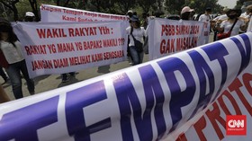 Pekerja Hiburan Malam Datangi DPRD Surabaya Keluhkan Perwali