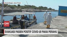 VIDEO: Evakuasi Pasien Positif Covid-19 Pakai Perahu