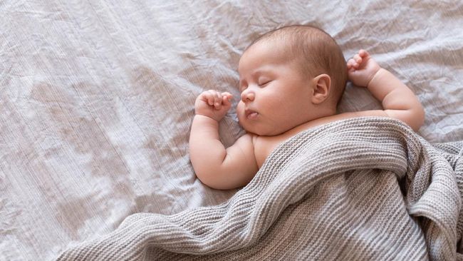 Tidur yang teratur merupakan kunci pertumbuhan anak yang optimal. Ada sejumlah do's & don'ts saat menidurkan anak bayi.