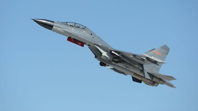 Satelit mendeteksi delapan jet tempur milik China terparkir di Pulau Woody, Kepulauan Paracel, Laut China Selatan.