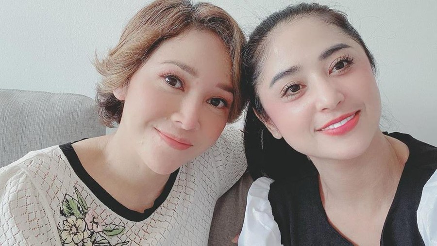 Maia Estianty dan Dewi Perssik