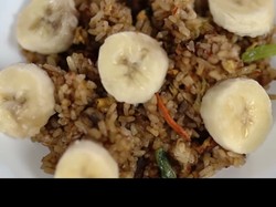 5 Sekte Aneh Nasi Goreng, Campur Obat Kumur hingga Makanan Anjing