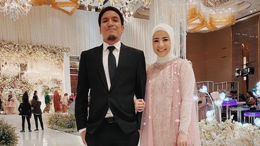 img-title Ajukan Talak Cerai, Desta dan Natasha Rizki Masih Tinggal Serumah?