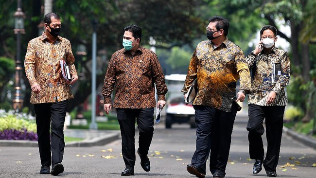 Menteri BUMN Erick Thohir mau pekerja migran atau TKI bisa mengikuti program kartu prakerja dan menikmati bantuan usaha dampak corona.