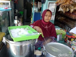 Klepon Disebut Jajanan Tak Islami, Pedagang di Pasuruan Meradang