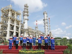 Menko Luhut Apresiasi Pertamina Sukses PLBC & TKDN RDMP Cilacap