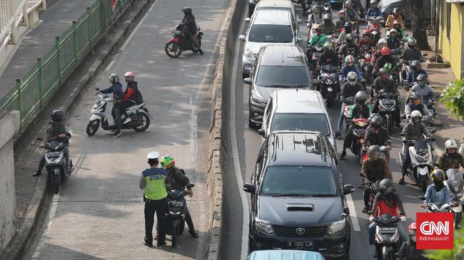 Keluh Kesah Pengendara soal Aturan  Ganjil  Genap  Motor 