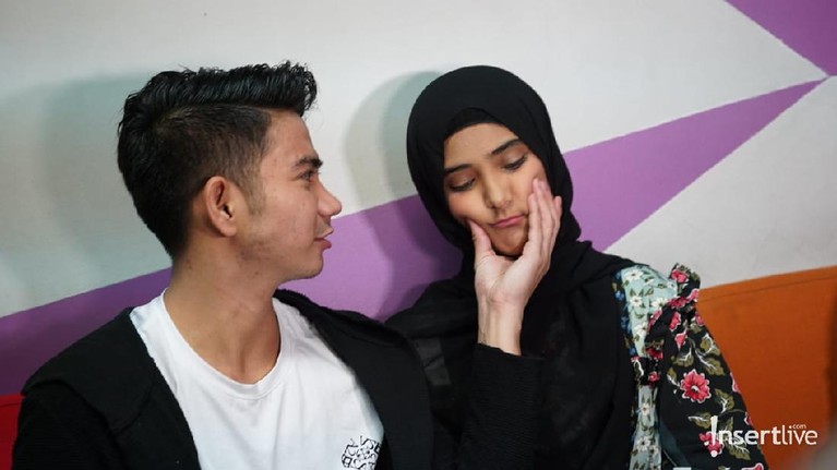 Menikah Hasil Taaruf, Ini 6 Foto Mesra Rizki DA dan Istri - Foto 1