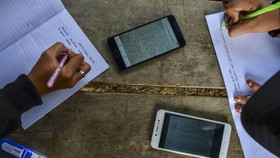 Kuota Subsidi Nadiem Terbesar Ada di Kelas Virtual WA VCall