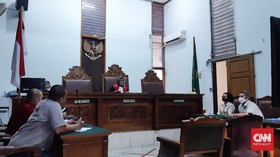 Hakim Kembali Tolak Praperadilan Ruslan Buton dan Keluarga