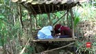 VIDEO: Belajar di Bukit Demi Sinyal Internet