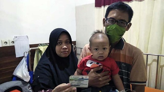Ismail mengakui bahwa kehadiran Program JKN-KIS tak hanya bermanfaat bagi dirinya, melainkan juga untuk istri dan anaknya.