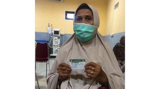 Satiawati merasa begitu terbantu oleh program JKN-KIS yang diselenggarakan BPJS Kesehatan kala harus menjalani cuci darah atau hemodialisa.