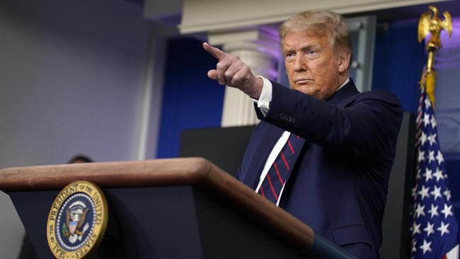 Wali Kota Portland, Oregon, Ted Wheeler mengatakan bahwa Presiden Donald Trump yang menciptakan kebencian dalam bentrokan antara pendukung dan pedemo.