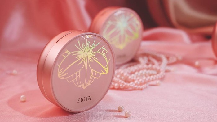 img-title Luminous Pearl BB Cushion, Cushion Hybrid Terbaru dari ERHA!