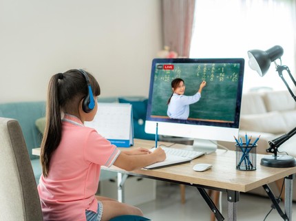 5 Tips Pola Makan Sehat dan Bergizi untuk Anak Selama Ujian Online