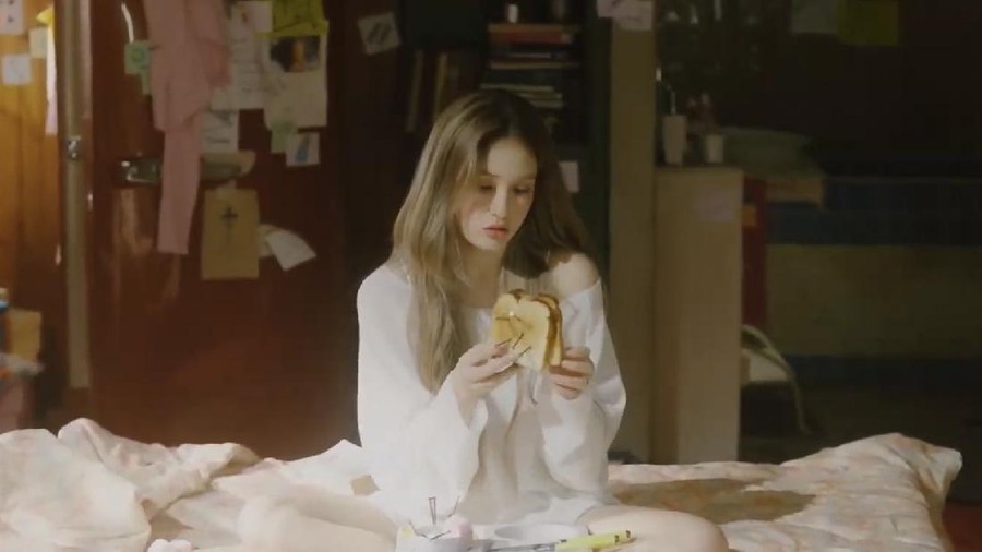 Lirik Lagu What You Waiting For - Jeon Somi