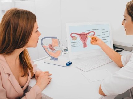 7 Ciri-ciri Sakit Kista Ovarium pada Wanita yang Mudah Dikenali