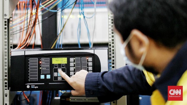 PLN mencatat konsumsi listrik sepanjang Januari-September 2021 mencapai 187,78 TWh atau tumbuh 4,42 persen dibanding tahun lalu.