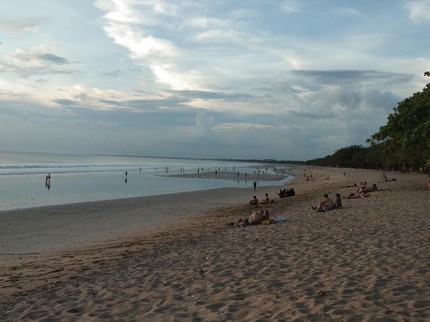 Keterlaluan Bun! 5 Bule Ini Malah Kabur & Tak Bayar Usai Makan di Bali