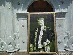 Wafat, Sultan Sepuh Cirebon PRA Arief Natadiningrat Menderita Kanker Usus