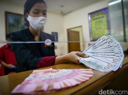 Demo Omnibus Law Ricuh, Rupiah Terpengaruh?