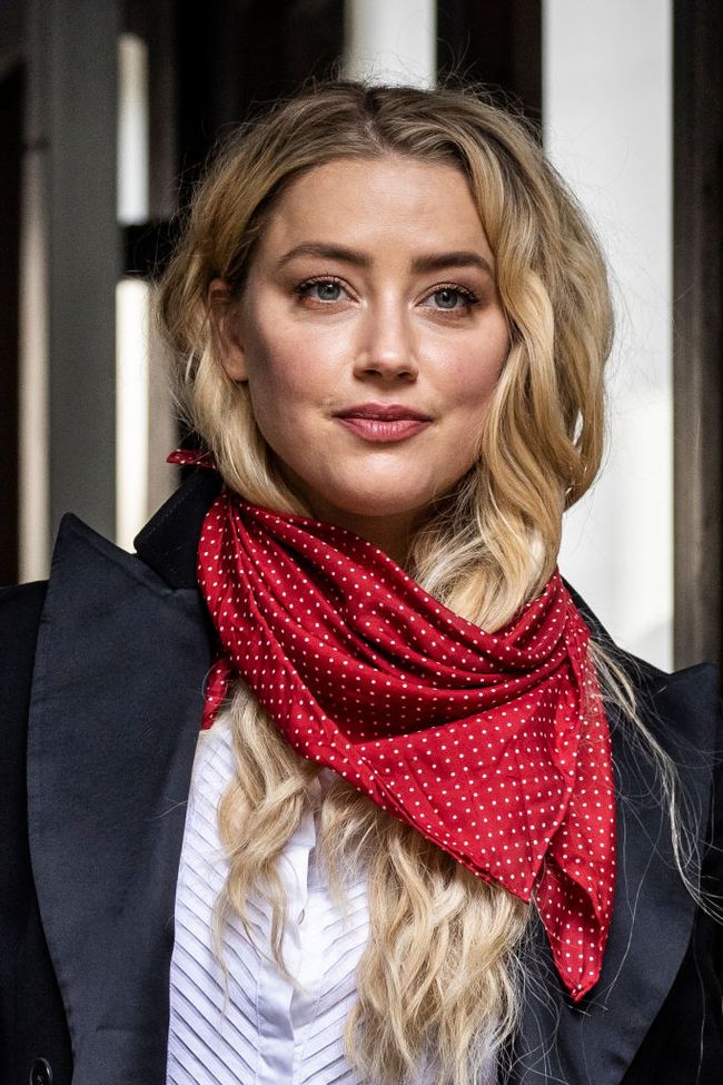 Usai Cerai dari Johnny Depp, Amber Heard Digugat Elon Musk soal Embrio Bayi