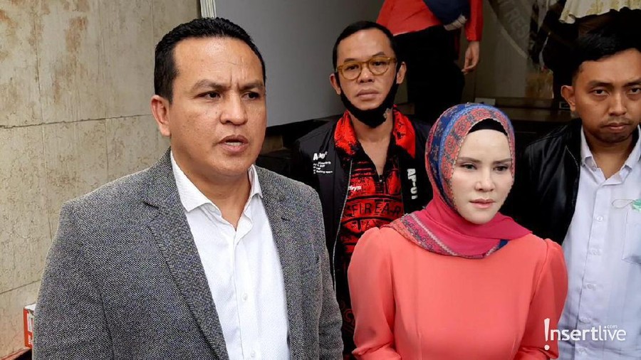 Angel Lelga dan kuasa hukum