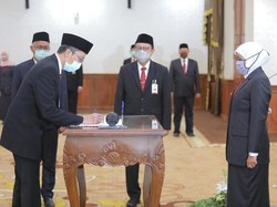 Khofifah Minta Bank Jatim Siapkan Strategi Hadapi New Normal
