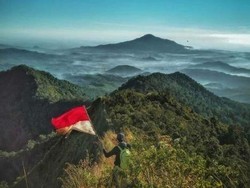 Lima Gunung di Jabar yang Cocok untuk Pendaki Pemula