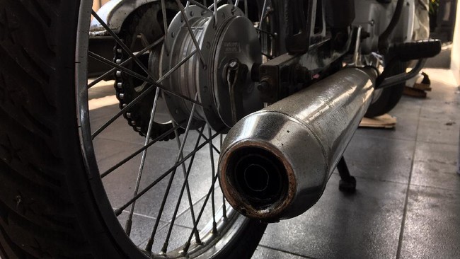 Polda Metro Jaya mengatakan penindakan knalpot racing berupa penyitaan motor dan hanya bisa diambil jika pemilik membawa knalpot standar.