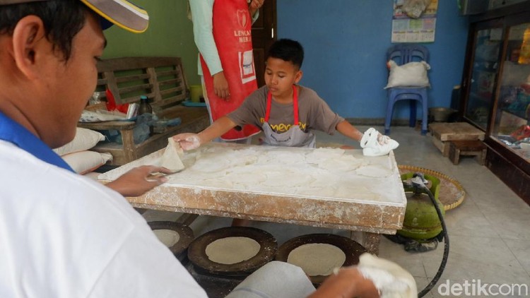 Kisah Hilal, bocah yang harus kerja dan urus ibunya yang sakit di Banjarnegara, Kamis (23/7/2020).
