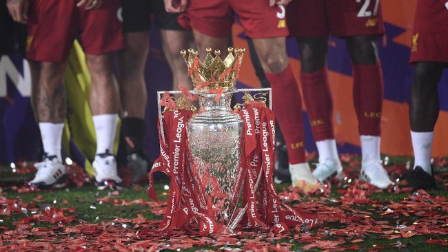 Sebanyak enam klub tidak pernah absen dari divisi teratas kompetisi sepak bola Inggris sejak era Premier League.