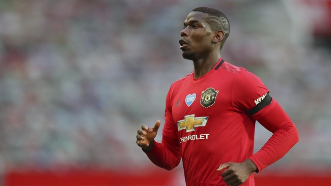 Gelandang Manchester United Paul Pogba positif terpapar virus corona (Covid-19) dan dikeluarkan dari timnas Prancis.