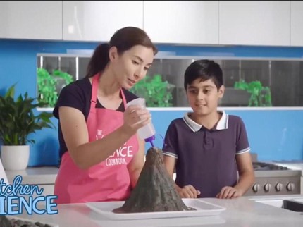 Bun, Yuk Ajak Si Kecil Belajar & Berkreasi di Rumah Bareng Mola Kids!
