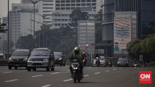 Komnas HAM: New Normal Awal Keruwetan Penanganan Corona Komnas HAM sejak awal telah mengingatkan pemerintah agar memenuhi sejumlah syarat sebelum menerapkan new normal di tengah pandemi virus corona.