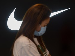 Terburuk Sejak 1980! Saham Nike Anjlok 20%