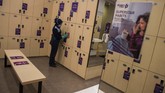 FOTO: Kesiapan Protokol Kesehatan Covid-19 di Pusat Kebugaran Fasilitas di pusat kebugaran berangsur dibuka kembali setelah pembatasan sosial demi mengerem laju penyebaran virus corona.