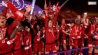 VIDEO: Liverpool Akhirnya Angkat Trofi Usai Tundukkan Chelsea