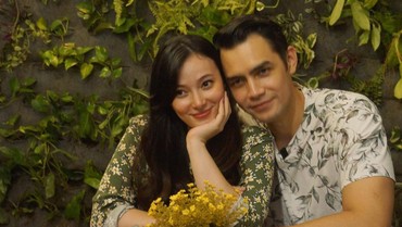 img-title Selamat! Asmirandah & Jonas Riavanno Dikaruniai Anak Pertama