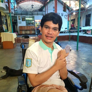 Rekaman Video saat El Ibnu Vokalis Elkasih Dibaptis Masuk Kristen