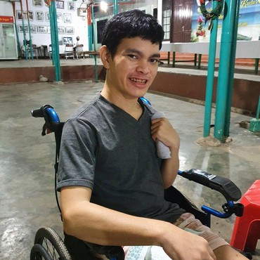 El Ibnu Masuk Kristen, Keluarga Ngamuk dan Nyaris Main Golok