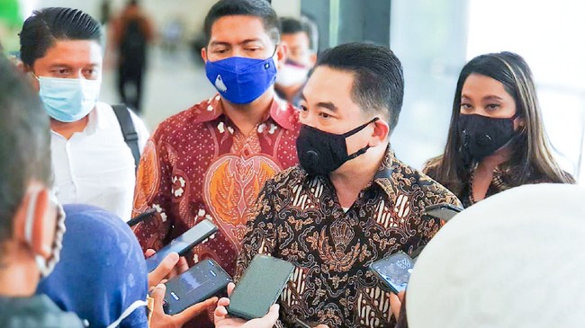 Majelis Hakim Pengadilan Niaga mengesahkan perjanjian perdamaian antara debitur PT KCN dengan kreditur di Pengadilan Negeri Jakarta Pusat, Jumat (24/7).