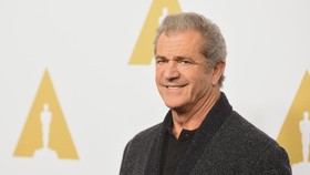 Mel Gibson Disebut Sempat Dirawat karena Positif Corona