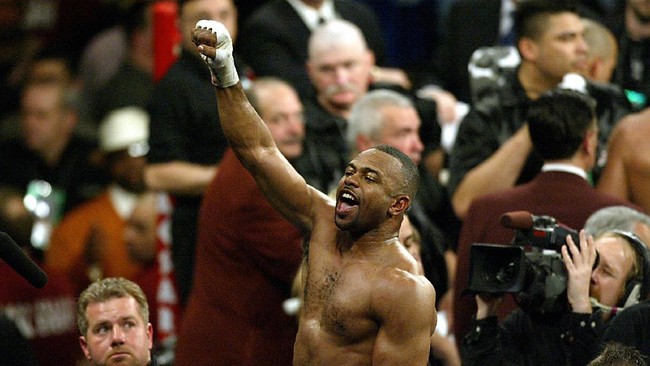 Roy Jones Jr. tak menutupi ketakutan menghadapi Mike Tyson dalam laga ekshibisi yang rencananya berlangsung pada 28 November.