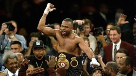 Roy Jones Disebut Lebih Berpikir Dibanding Mike Tyson