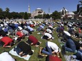 FOTO: Suasana Salat Jumat Perdana di Hagia Sophia